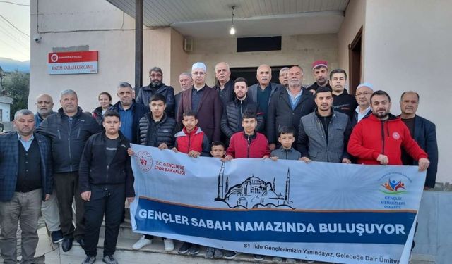 Osmaniye’de Manevi Buluşma: Gençler ve Vatandaşlar Sabah Namazında Bir Araya Geldi