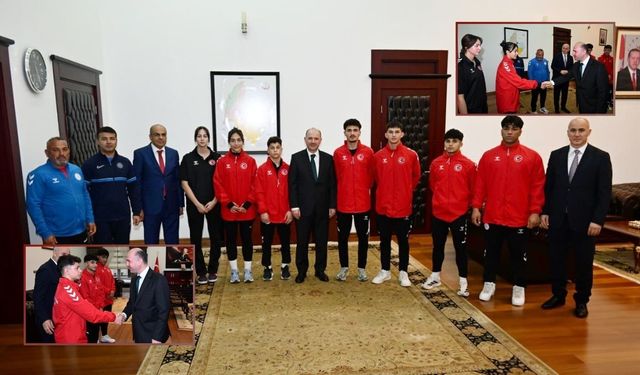 Osmaniye’de Şampiyon Rüzgarı: Vali Serdengeçti Milli Sporcuları Ağırladı