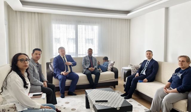 Bakanlıktan Osmaniye’de Sürpriz Ziyaret: Kapıyı Açan Aile Gözlerine İnanamadı!