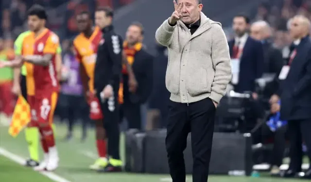 Sergen Yalçın’dan Derbi Sonrası Sert Hakem Eleştirisi