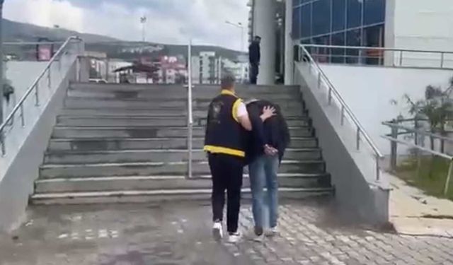 İskenderun’da Firari Zehir Taciri Yakalandı: 2 Yıl Hapis Cezası Bulunuyordu
