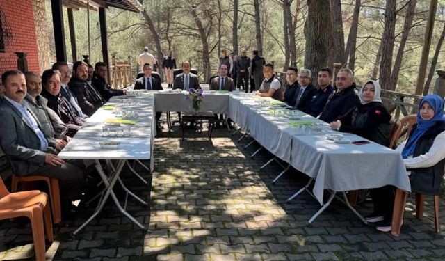 Kadirli’de Orman Yangınlarıyla Mücadele Komisyonu Toplantısı Yapıldı