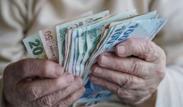 Emekli Bayram İkramiyeleri Ne Zaman Yatacak? Bağ-Kur Emekli Sandığı SSK Bayram Ödemeleri Ne Zaman Yatacak