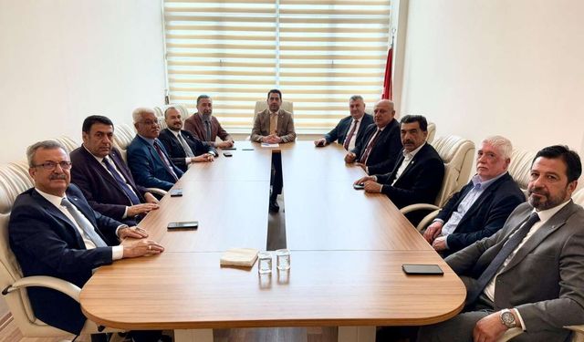 Osmaniye'de AK Partili Başkanlar Neden Bir Araya Geldi?