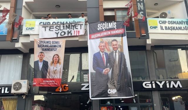 CHP Osmaniye’de İpler Tamamen Koptu! Atama Kararı Sonrası İl Binasında Şok Eden Görüntüler!