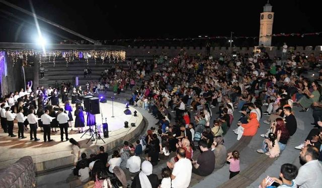 Notalar Osmaniye Semalarında Yankılandı
