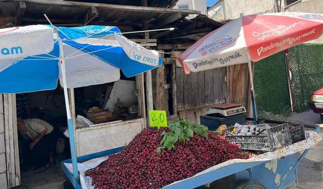 Osmaniye'de Kiraz Seyyar Tezgahlarda Uygun Fiyatlı Satışlar Başladı