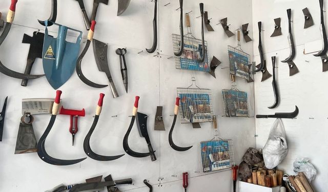 Osmaniye’de Unutulmaya Yüz Tutan Zanaat! Babadan Oğula Bıçakçılık Mirası