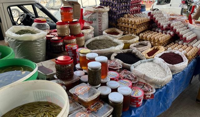 Osmaniyeliler Kahvaltılık ve Şarküteride Neden Semt Pazarını Seçiyor?