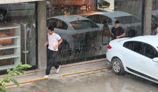 Adana'da temmuz ayı sağanağı gerçekleşti