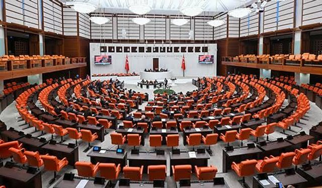 TBMM'de Kritik Hafta! Emekli Maaşı Artıyor, ÖTV ve Ehliyet Kuralları Değişiyor