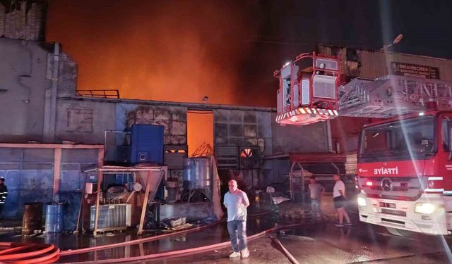 Adana Yeşiloba Sanayi Sitesindeki fabrika yangını nasıl başladı