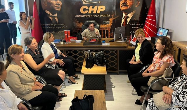 CHP Kadın Kolları MYK Üyesi Songül Yavuz’dan Osmaniye İl Başkanlığına Ziyaret
