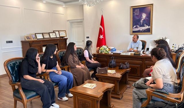 Kadirli Kaymakamı Erdinç Dolu, Güneş Çocuk Evi Çocuklarını Ağırladı