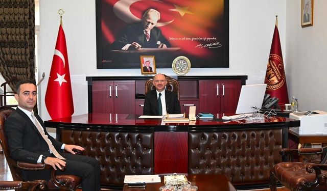 Mesut Tokur'dan Osmaniye Valisi Serdengeçti'ye Ziyaret! Gençlik Projeleri Görüşüldü