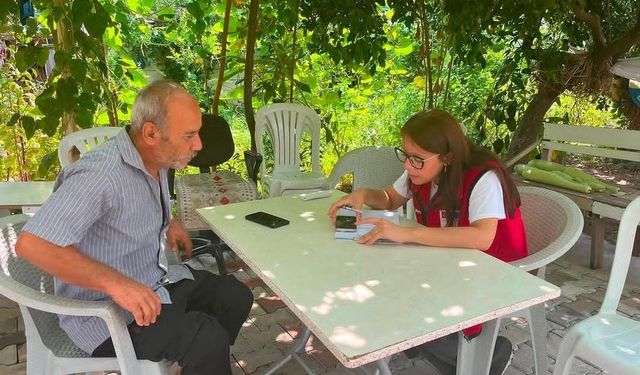 Toprakkale’de Sosyal Hizmet Desteğinden Faydalanan Haneler Ziyaret Edildi