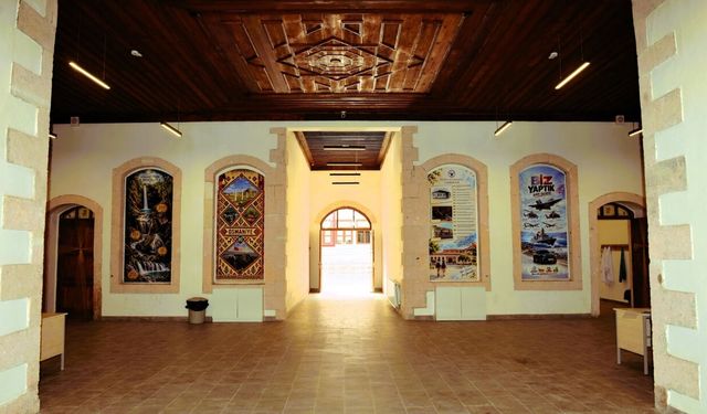 115 Yıllık Tarihi Okulda İlk Ders Zili Çaldı