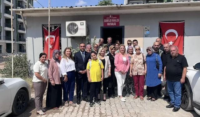 Asu Kaya, Esenevler’de Vatandaşlarla Buluştu