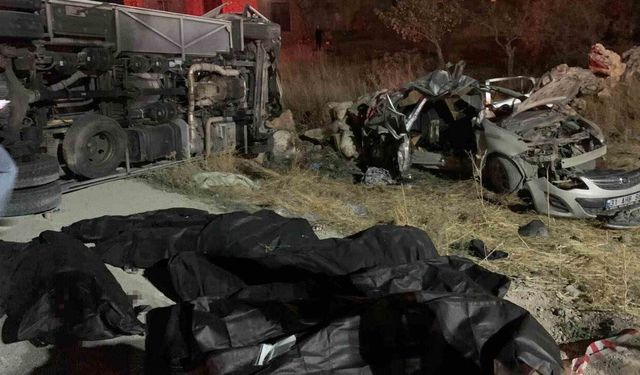 Gaziantep-Osmaniye Karayolunda Korkunç Kaza! 7 Ölü 13 Yaralı