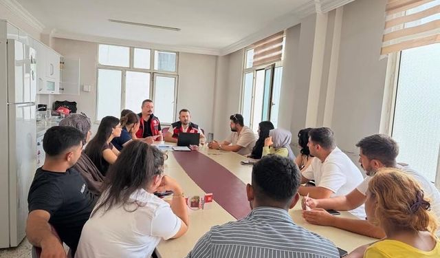 Kadirli’de Gençlere Evlilik Öncesi Eğitim Verildi