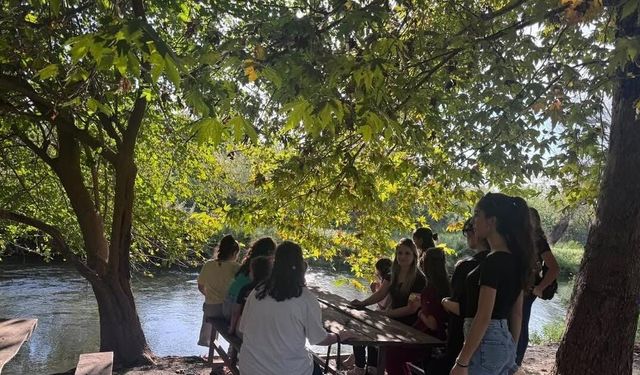 ÇEKOM Çocukları Yeniköy Kuş Cenneti’nde Keyifli Bir Gün Geçirdi