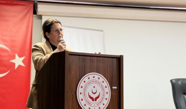 Milletvekili Derya Yanık'tan Kadın Liderler Zirvesi'nde 'Dayanışma' Vurgusu
