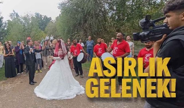 Osmaniye'de Belgesel Tadında Geleneksel Düğün