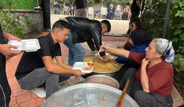 Osmaniye'de İmece Usulü Düğün Yemeği Geleneği Bozulmadı