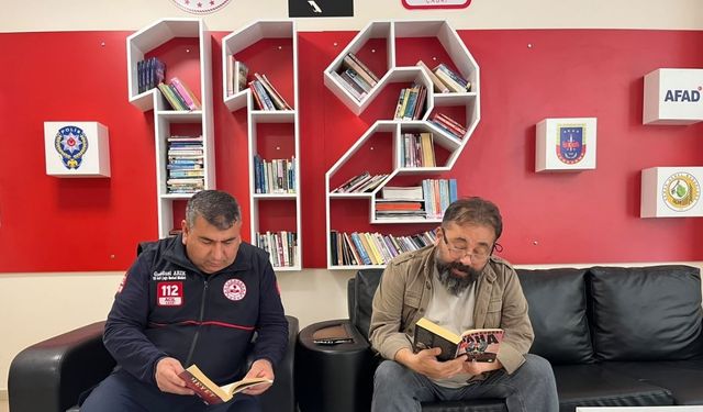 Türkiye'de İlk Kez Osmaniye Yaptı! 112 Personeline '112' Tasarımlı Kütüphane!