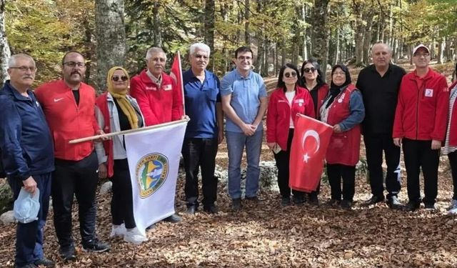 Yirce Kayın Ormanları’nda Cumhuriyet Bayramı doğa yürüyüşü düzenlendi