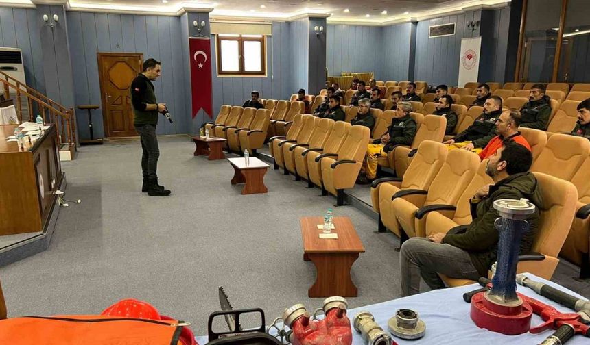 Mersin’de yangın gönüllülerine eğitim verildi