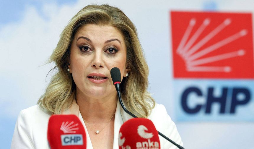 CHP milletvekili Asu Kaya Osmaniye'deki esnafın yaktığı tezgahı gündeme taşıdı