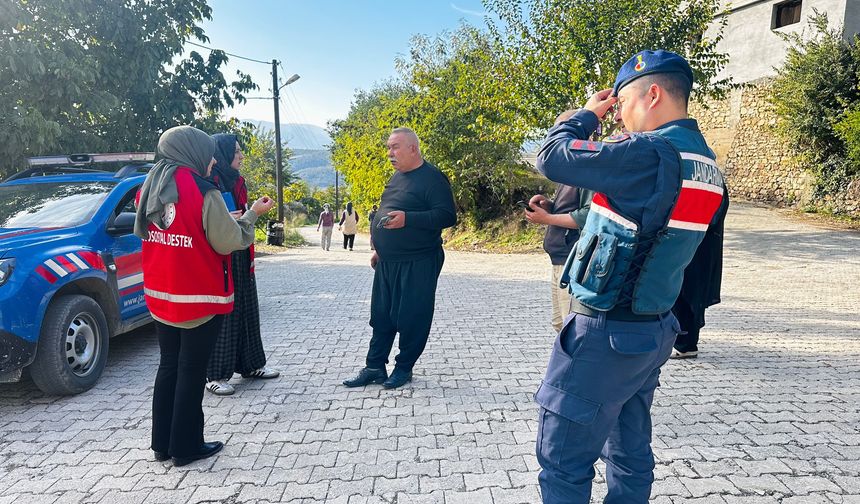 Osmaniye Bahçe'de Kırsal Alarm: Çocuklar Güvende Ekipleri Hane Ziyaretinde