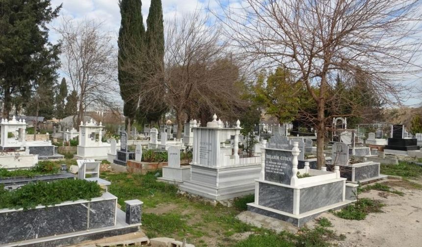 Acılı Evladın İsyanı: "Babamın Mezarına Madde Saklamışlar!"