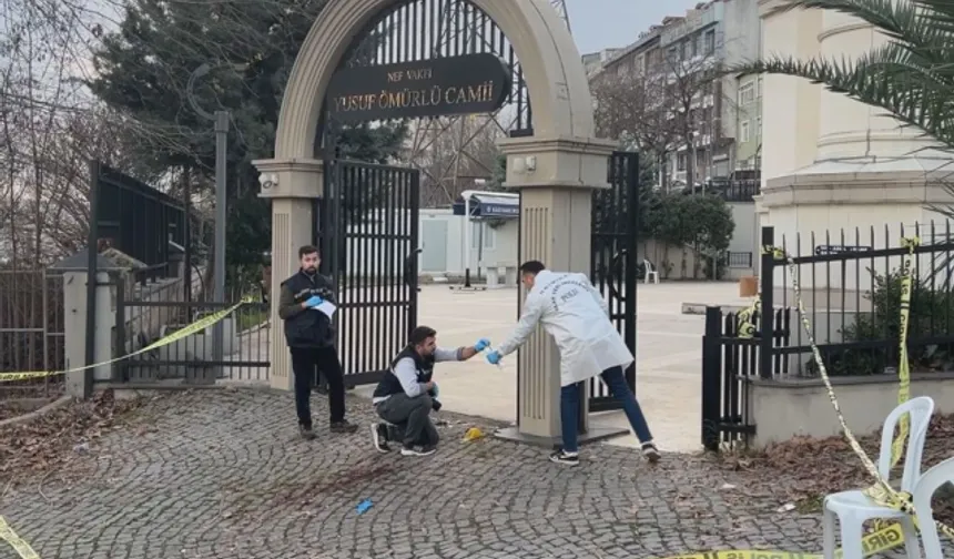 Annesinin Cenazesinde Kardeşini Öldürdü!