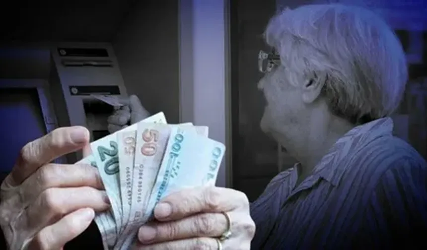 İki Bakanlık Masada: Emekli Bayram İkramiyesi İçin Yeni Rakam