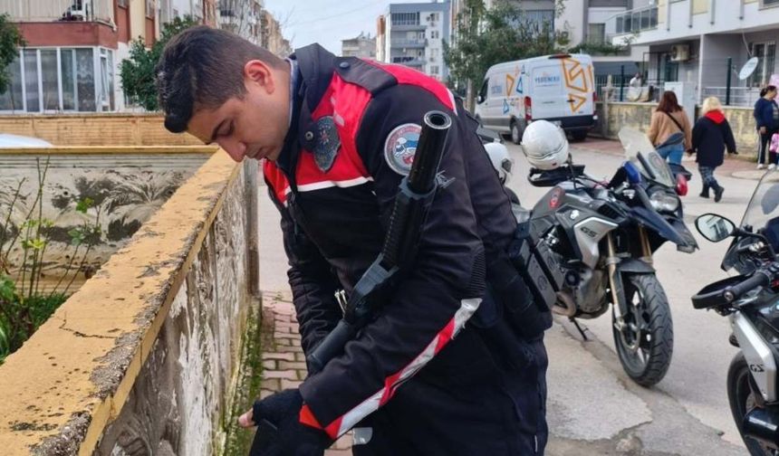 Antalya'da Apartman Bahçesine Sakladığı Pompalı Tüfek Mahalleliyi Ayağa Kaldırdı!