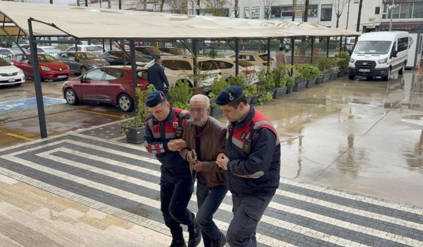 Gazipaşa’da Yol Kenarında Ölü Bulunan Kadının Eşi ve Oğlu Tutuklandı