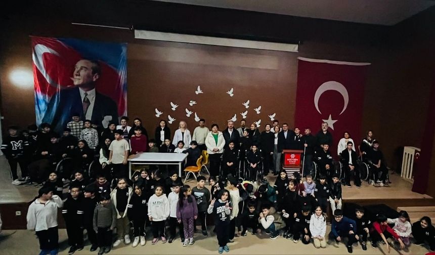 Küçük Harçlıklar Büyük Umuda Dönüştü: Mektebim Öğrencilerinden Alkışlanacak Hareket