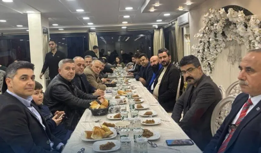 Osmaniye’de Anahtar Partisi Teşkilatından Birlik Mesajlı İftar Buluşması