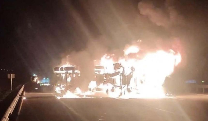 Osmaniye'de Seyir Halindeki Tır Küle Döndü!