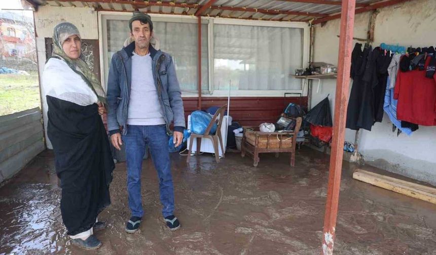 Sel sularının bastığı evde kadın yaralandı Omzu çıktı