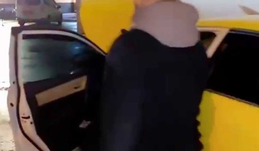 Taksiyle 2,5 milyon TL’lik yasaklı madde taşırken yakalandılar