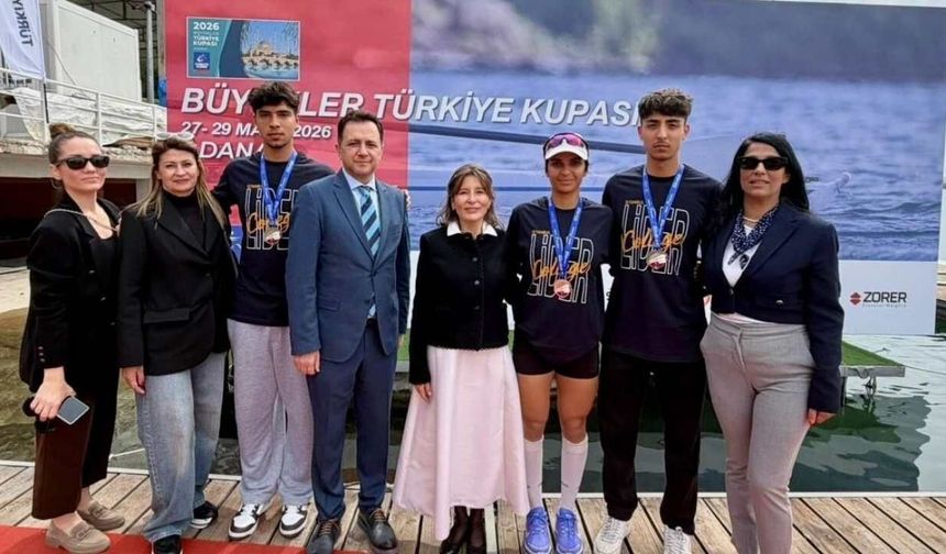 Adana'dan kürek başarısı: 3 madalya ile döndüler