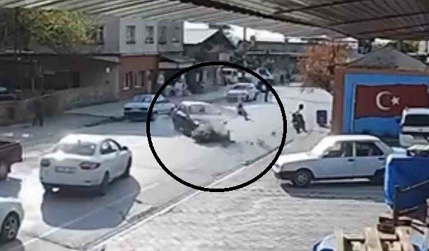 Erzin’de otomobil ile çarpışan motosikletli yaralandı