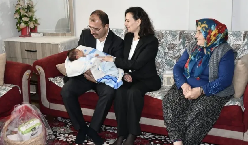 Kadirli’de “Bilinçli Anne Sağlıklı Gelecek” Projesiyle Anlamlı Ziyaret