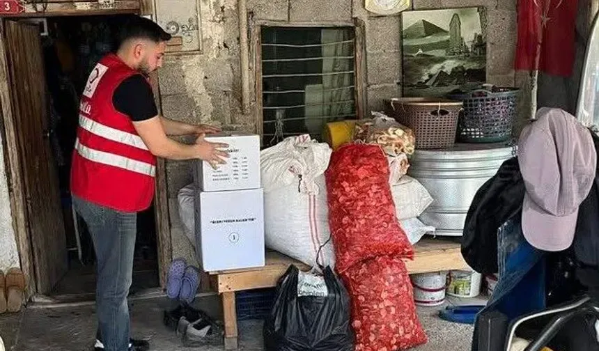 Kızılay Kadirli Şubesi’nden Ramazan Boyunca İhtiyaç Sahiplerine Gıda Desteği
