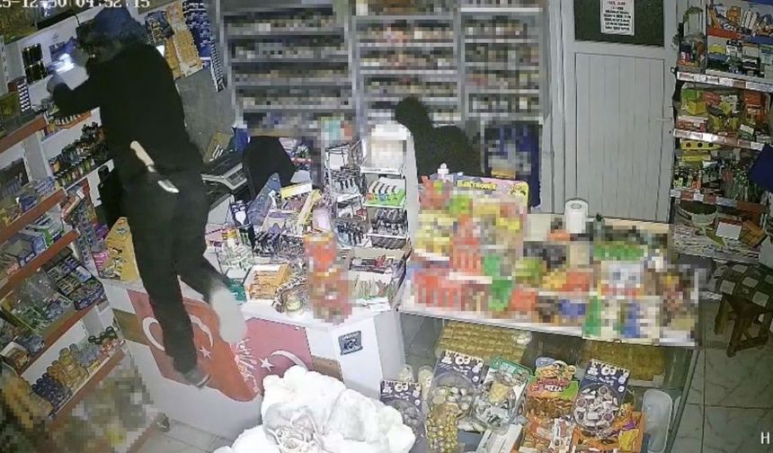 114 Suç Kaydıyla Pes Dedirtti: Çalıntı Araçla Osmaniye'den Başlayıp Şehir Şehir Gezip Marketleri Soydular!