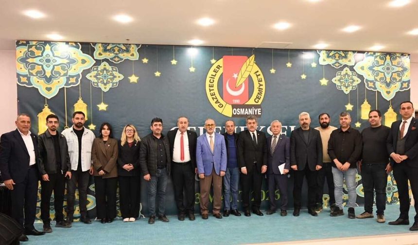 Osmaniye'de Gazeteciler İftar Sofrasında Bir Araya Geldi