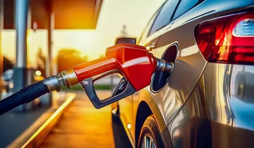 Dün İndirim, Bugün Motorine 3,55 Lira Zam! Akaryakıt Fiyatlarında Şok Dönüş